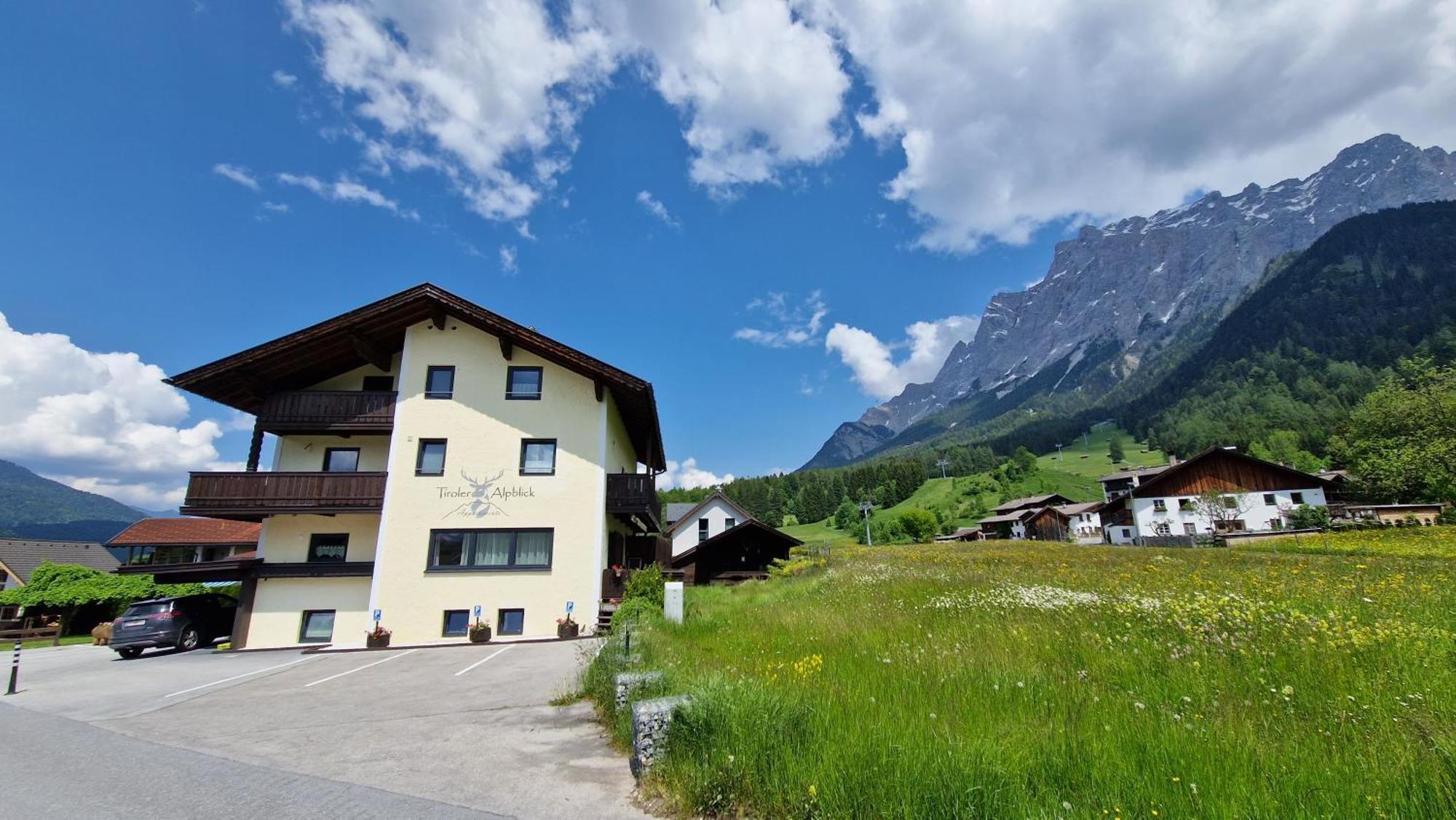 Tiroler Alpblick Appartements Ehrwald Exteriör bild