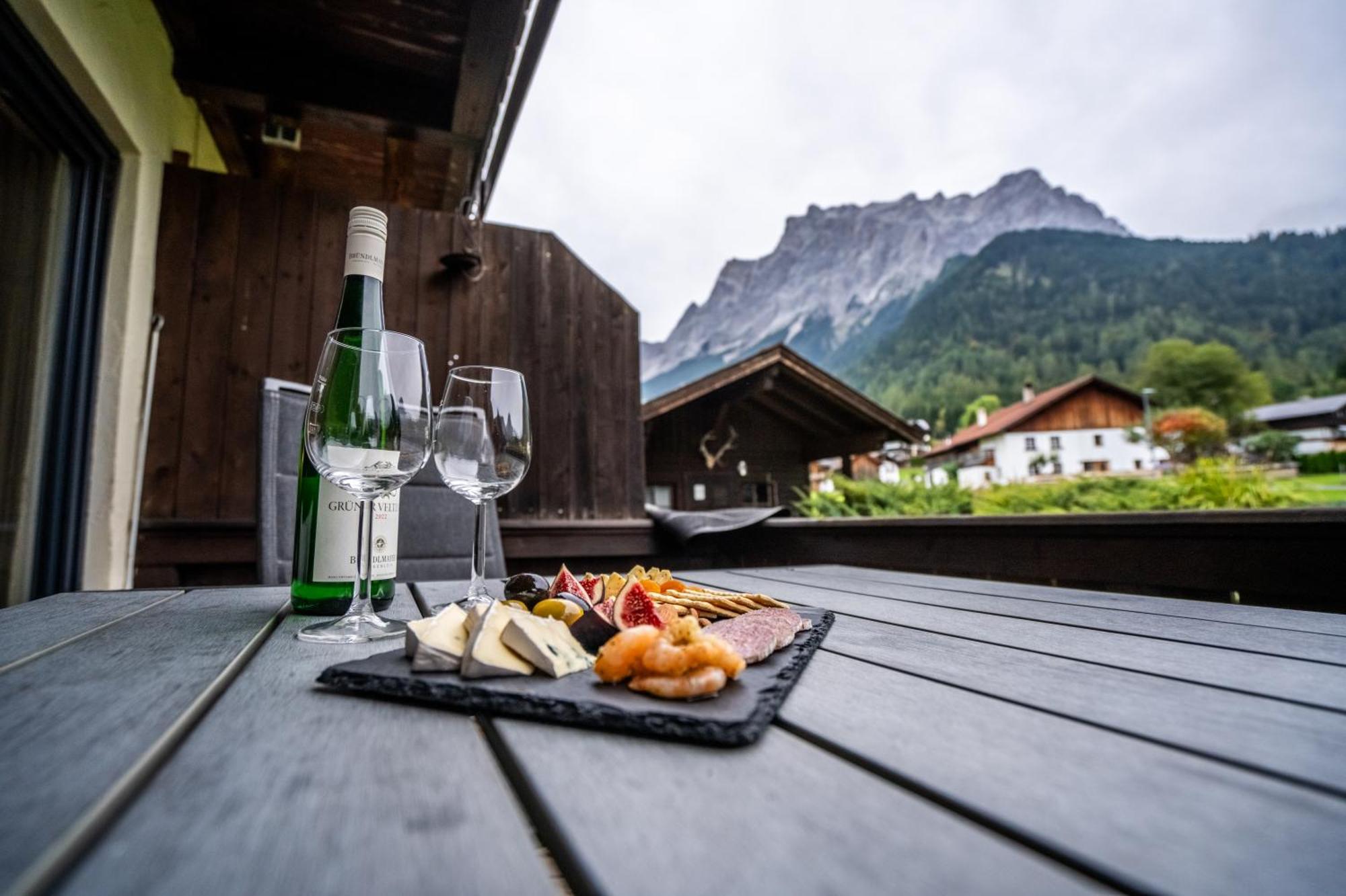Tiroler Alpblick Appartements Ehrwald Exteriör bild