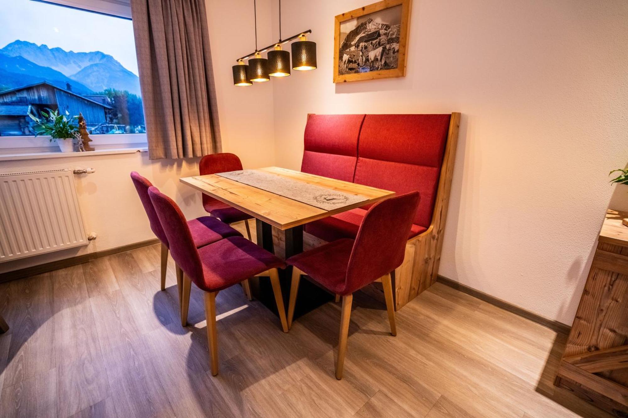 Tiroler Alpblick Appartements Ehrwald Exteriör bild