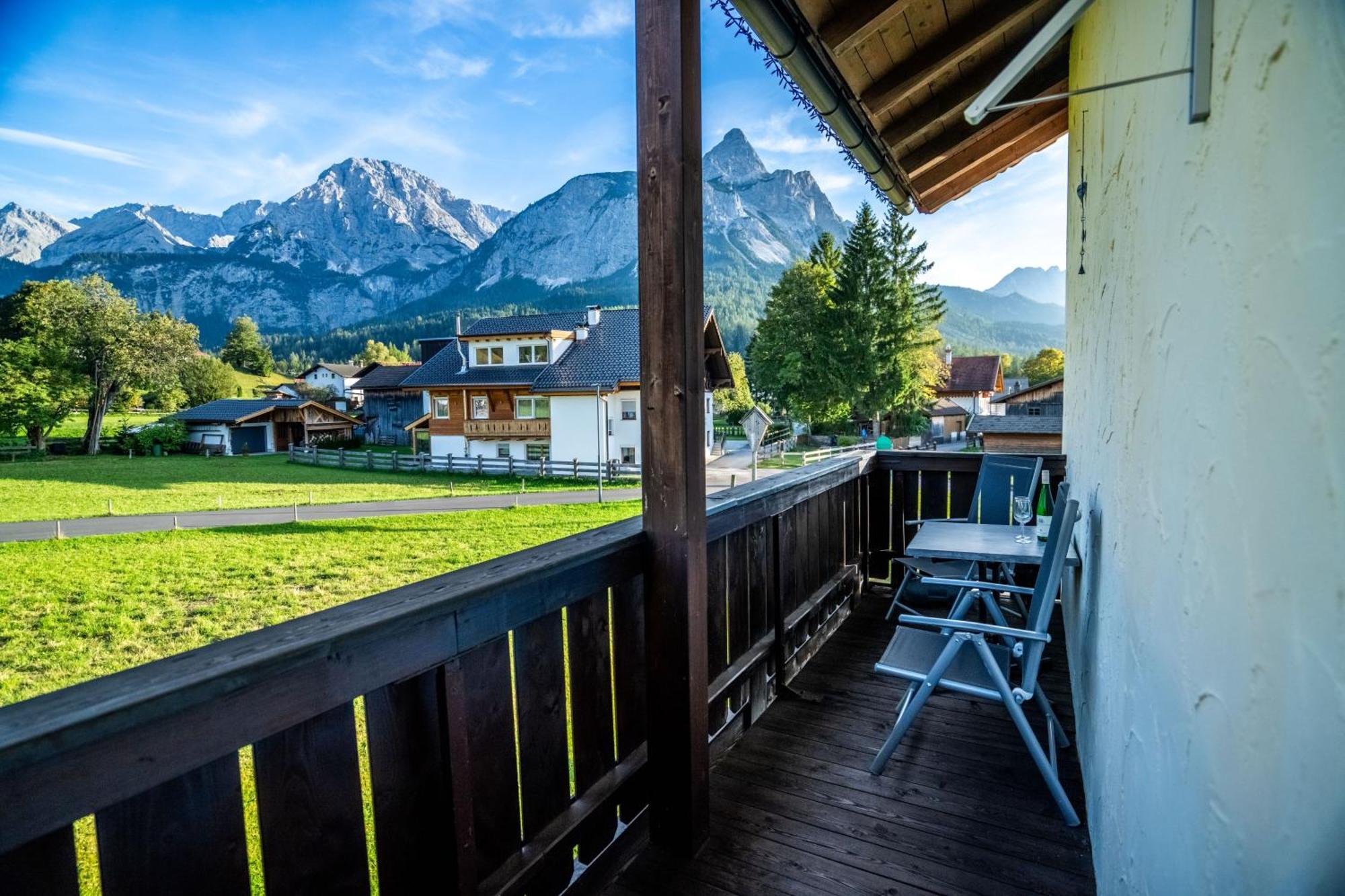 Tiroler Alpblick Appartements Ehrwald Exteriör bild